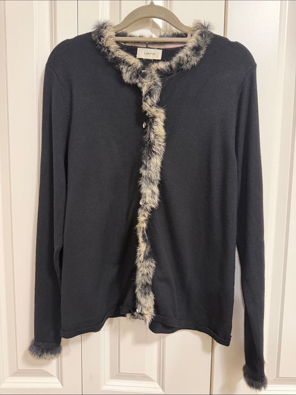 Laura Black Faux Fur Trim Cardigan Sweater – Approx. Women’s  - Pit to Pit 19